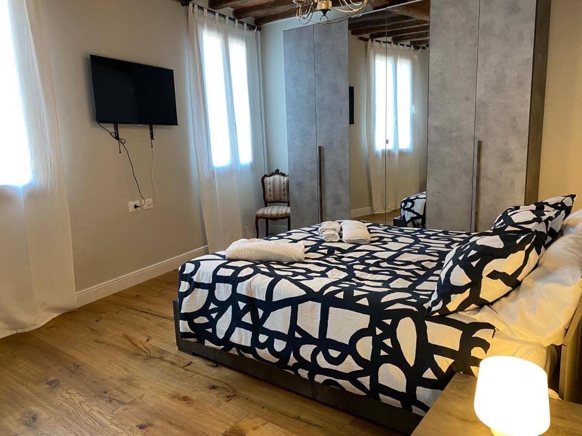 شقة Lovely Flat Between Mercato Centrale And Duomo فلورنس المظهر الخارجي الصورة